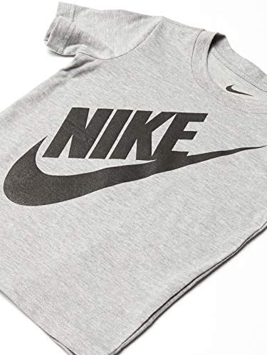 Nike Boys 'Sportska mašina za grafičku majicu